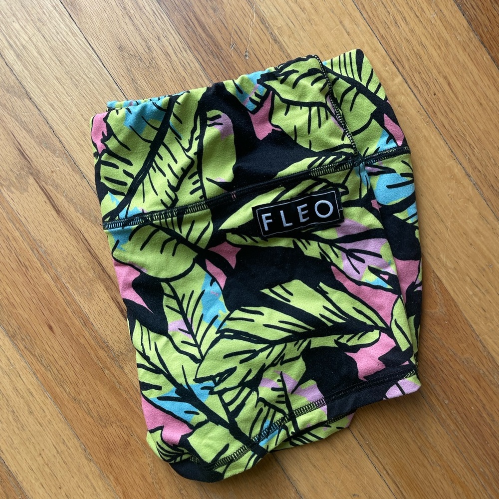 FLEO shorts